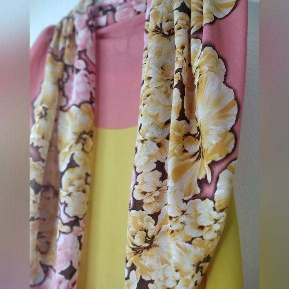 Women's floral vest top - Picture 3 of 4